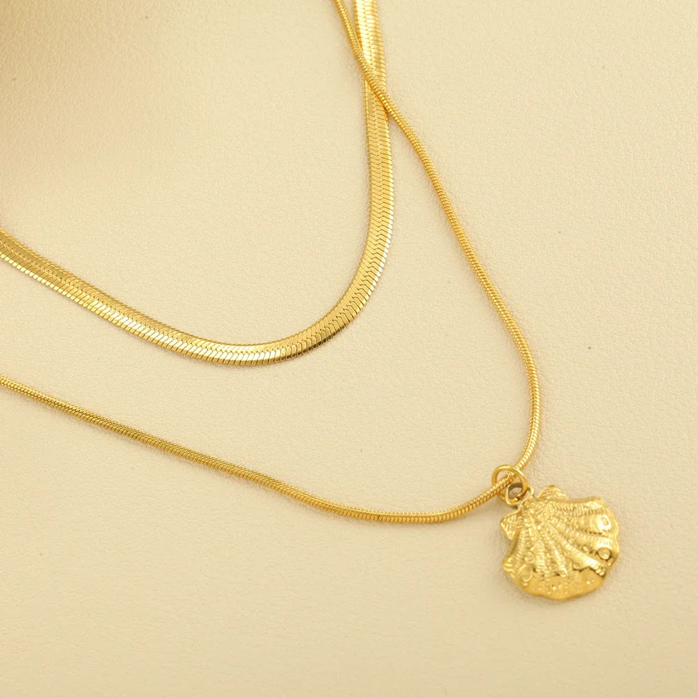 Gold Double-Layer Chunky Pendant Necklace